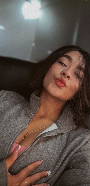 Model - Lexxiee Haze sexy