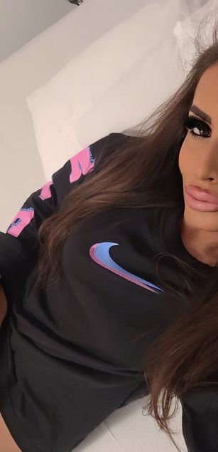 Model - JeniferFire joi