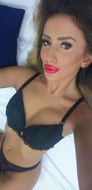 Model - JeniferFire joi