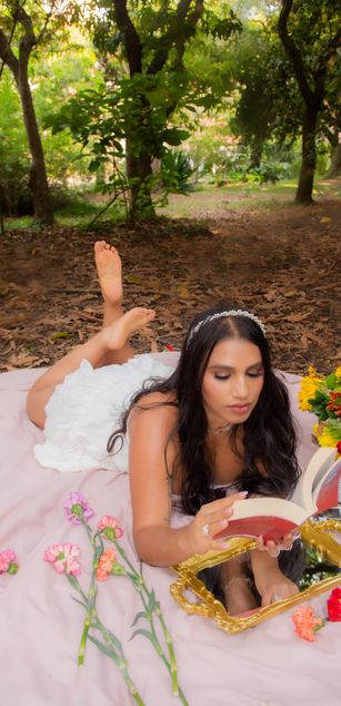 Model - Valery D. bigtits