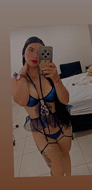 Model - Linda Torres ass