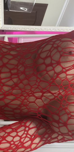 Model - Ariana bigtits