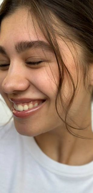 Model - Lora Cherry blowjob