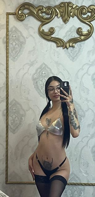 Model - Cata Stones deepthroat