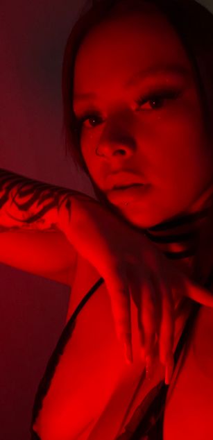 Model - rouse foster bigtits