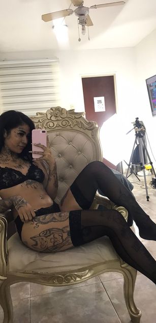 Model - EmilieLake Taboo