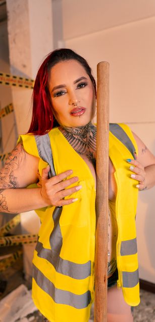 Model - AmaranthaVelmet striptease