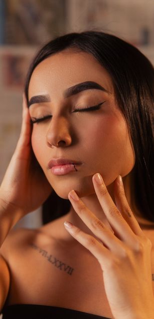 Model - Mia Jade Squirting