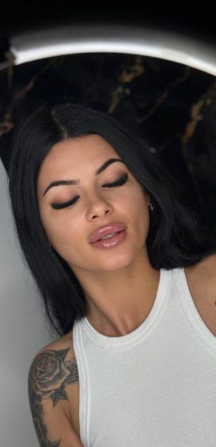 Model - MidnightEve dildo