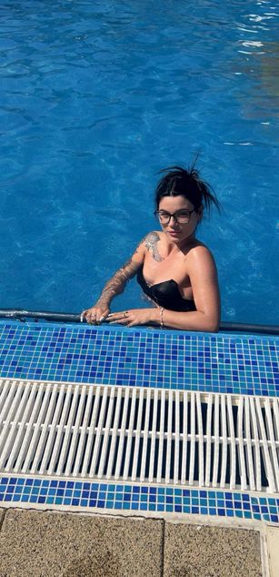 Model - MidnightEve dildo