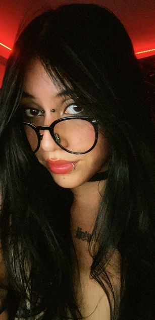 Model - Katzze girlfriend