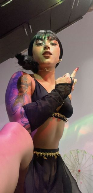 Model - Cleo denil fetish