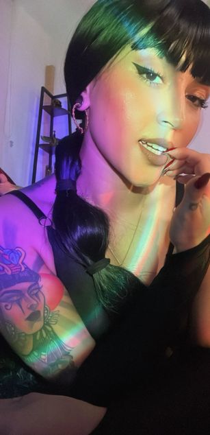 Model - Cleo denil fetish