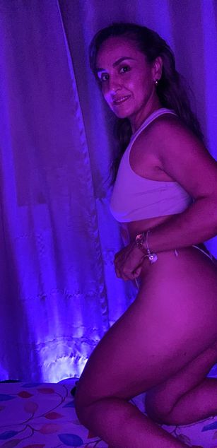 Model - 1Venus_Black roleplay