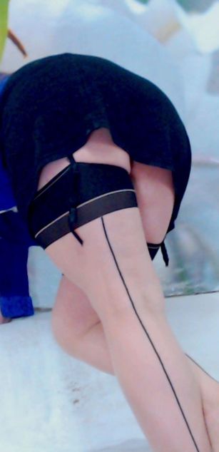 Model - LillyDiaz deepthroat