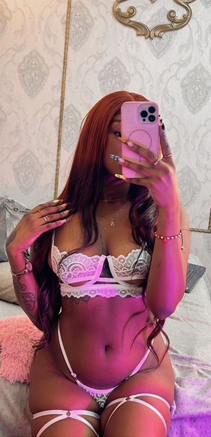 Model - SalomeRestrepo deepthroat