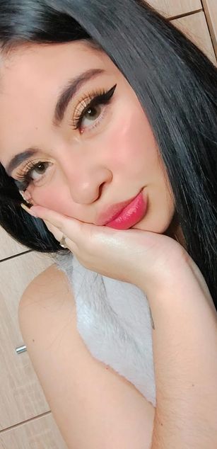 Model - Afrodita squirt