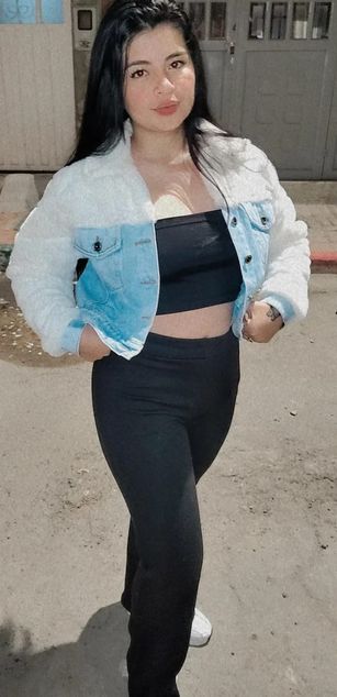 Model - Afrodita squirt