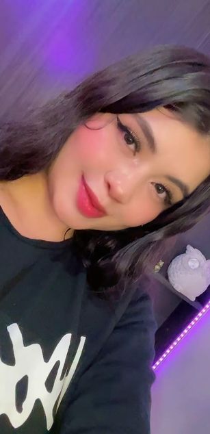 Model - Afrodita squirt