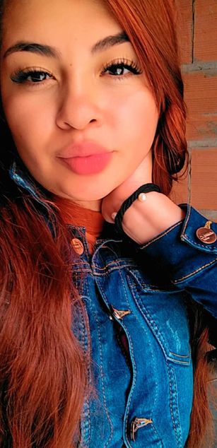 Model - Afrodita squirt