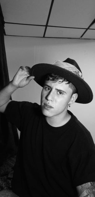 Model - Antonello Vanucci blowjob