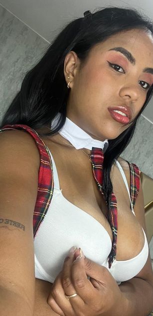 Model - SofiaStorm JOI