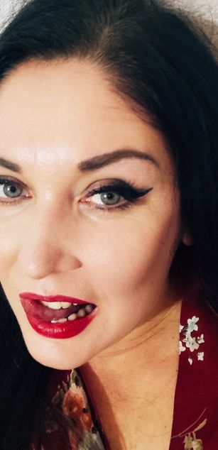 Model - Dengerous Chloe boobs