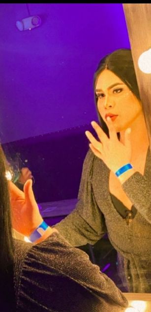 Model - Valentina curvy