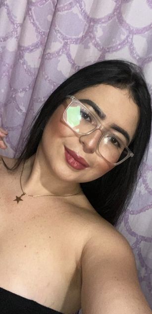 Model - Anahi Vega 18