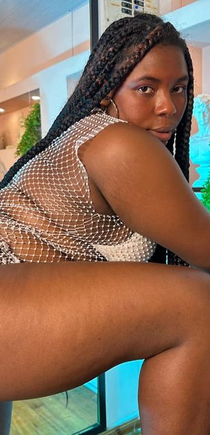 Model - Nany Moreno deepthroat