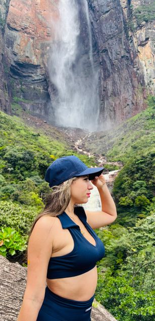 Model - Veronica Hot blowjob