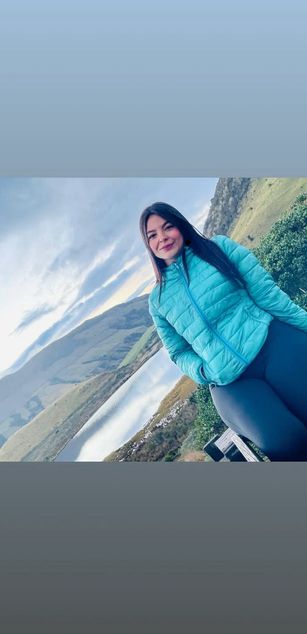 Model - Brianna Hill deepthroat