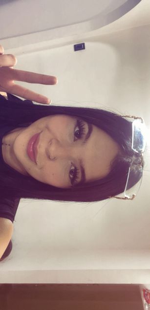 Model - Brianna Hill deepthroat