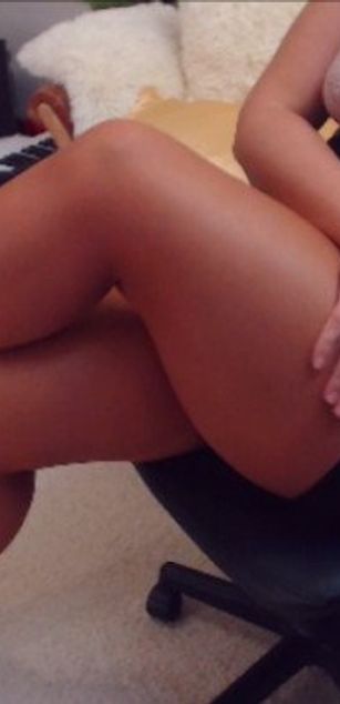 Model - BigBootyMILFSonya dirtytalk