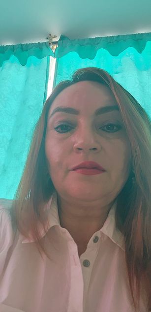 Model - DoctoraVictoria comprensiva