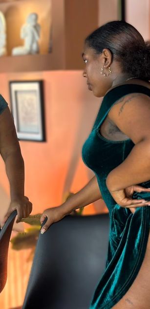 Model - Nany Moreno deepthroat