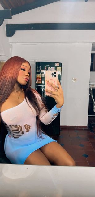 Model - SalomeRestrepo deepthroat