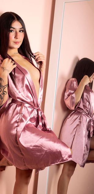 Model - Violet Blaze blowjob