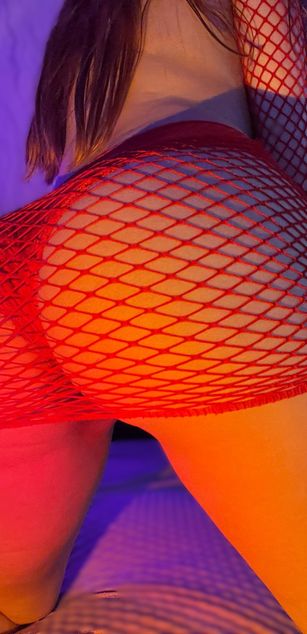 Model - Pretty Betty deepthroat