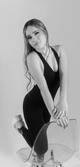 Model - ZoeWillis blowjob