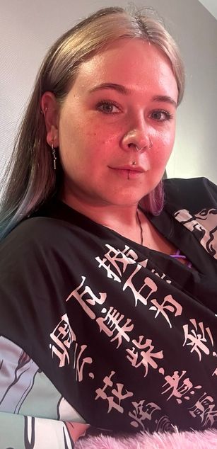 Model - MarlaShine blowjob