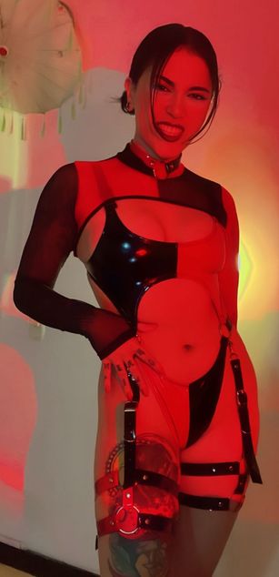 Model - Cleo denil fetish