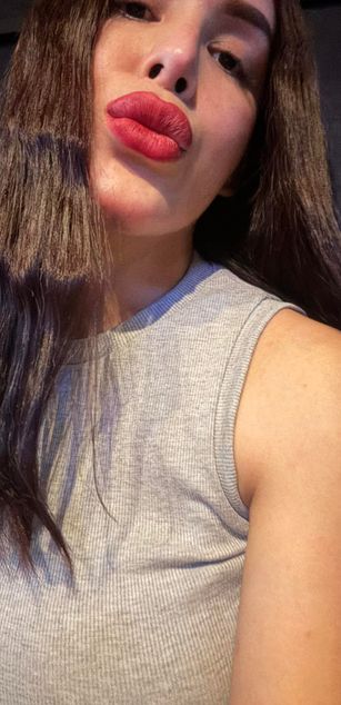 Model - MadocVentura striptease