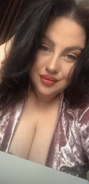 Model - RubyLorrie dirtytalk