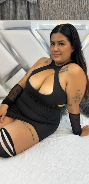 Model - LilyRoa deepthroat