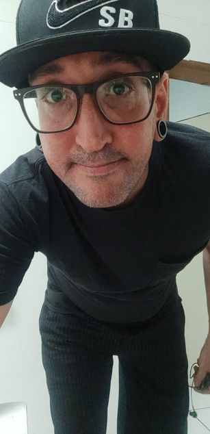 Model - hairy_couple Taboo