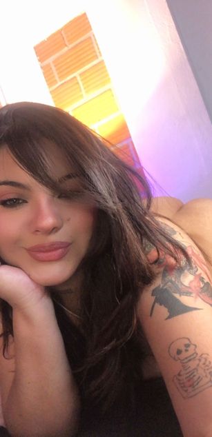 Model - Luna Martinez dildo