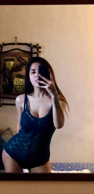 Model - MadocVentura striptease