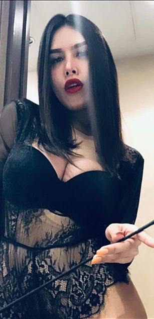 Model - MadocVentura striptease