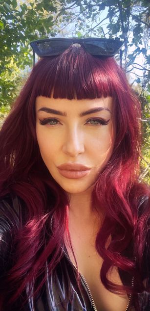 Model - BlackPoison dominatrix